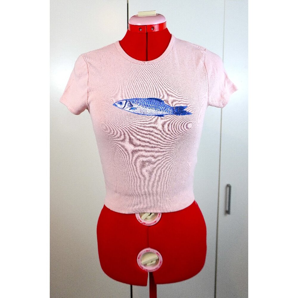 Urban Outfitters (BDG) Graphic T-Shirt in Pink with Blue Fish Design